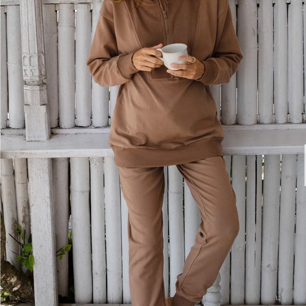 Angel Maternity Calla zip front maternity sweatshirt and sweatpants set Size M
